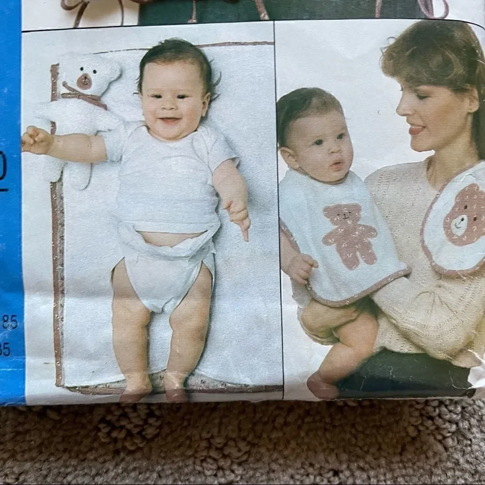 Vintage Vogue Pattern for Diaper Bag and Accessories CUT